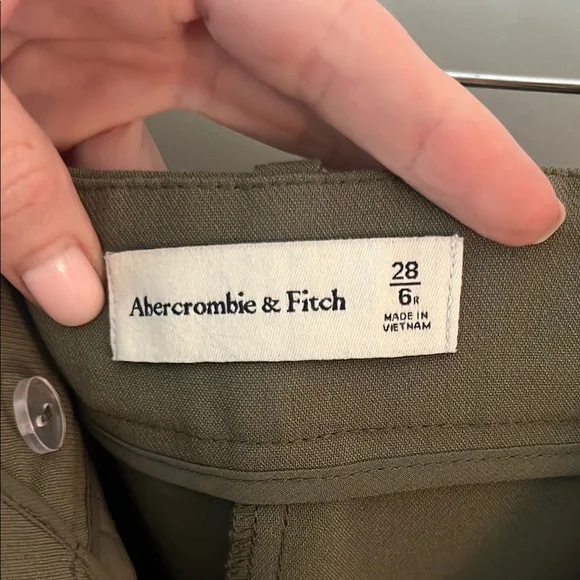 Abercrombie & Fitch Olive Wide Leg Pants - Sloane size 28/6 regular length - Picture 2 of 3